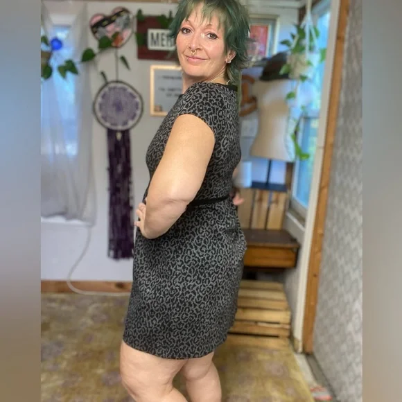 Loft Black & Gray Leopard Print Fit & Flare Dress Size 0 XSmall - Picture 3 of 17